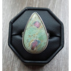 Zilveren ring gezet met druppelvorm Robijn in Fuchsiet 17.3 mm