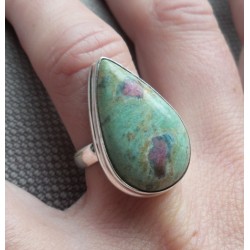 Zilveren ring gezet met druppelvorm Robijn in Fuchsiet 17.3 mm