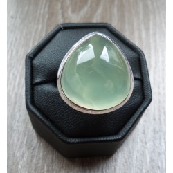 Zilveren ring met druppelvorm Prehniet maat 18.5 mm