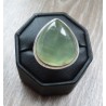 Zilveren ring met druppelvorm Prehniet maat 17.5 mm