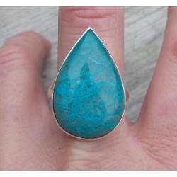 Zilveren ring gezet met druppelvorm Chrysocolla maat 19.7 mm