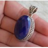 Zilveren hanger gezet met facet Lapis Lazuli bewerkte setting