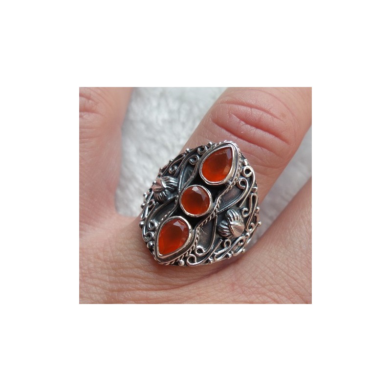 Zilveren ring gezet met Carneool ring maat 17.7 mm