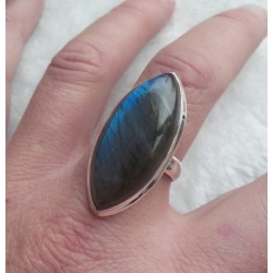 Zilveren ring gezet met marquise Labradoriet 19 mm