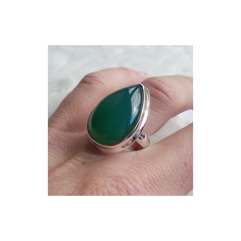 Zilveren ring gezet met druppelvorm groene Onyx maat 17.5 mm