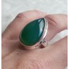 Zilveren ring gezet met druppelvorm groene Onyx maat 17.5 mm