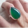 Zilveren ring gezet met druppelvorm groene Onyx maat 17.5 mm