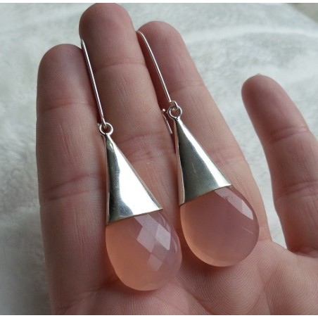 Zilveren oorbellen met grote facet druppelvorm roze Chalcedoon