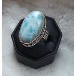 Zilveren ring met Larimar gezet in bewerkte setting 18 mm