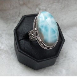 Zilveren ring met Larimar gezet in bewerkte setting 18 mm