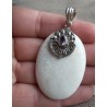 Zilveren hanger met grote Scoleciet en Amethist