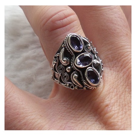 Zilveren ring gezet met Ioliet ring maat 18.5 mm