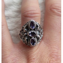 Zilveren ring gezet met Ioliet ring maat 18.5 mm
