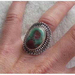 Zilveren ring met Robijn in Fuchsiet gezet in bewerkte kop 17 mm