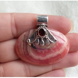 Zilveren hanger gezet met ovale Rhodochrosiet en Granaat