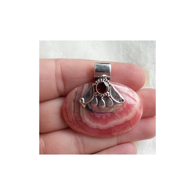 Zilveren hanger gezet met ovale Rhodochrosiet en Granaat