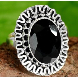 Zilveren edelsteen ring met zwarte Onyx maat 17.5