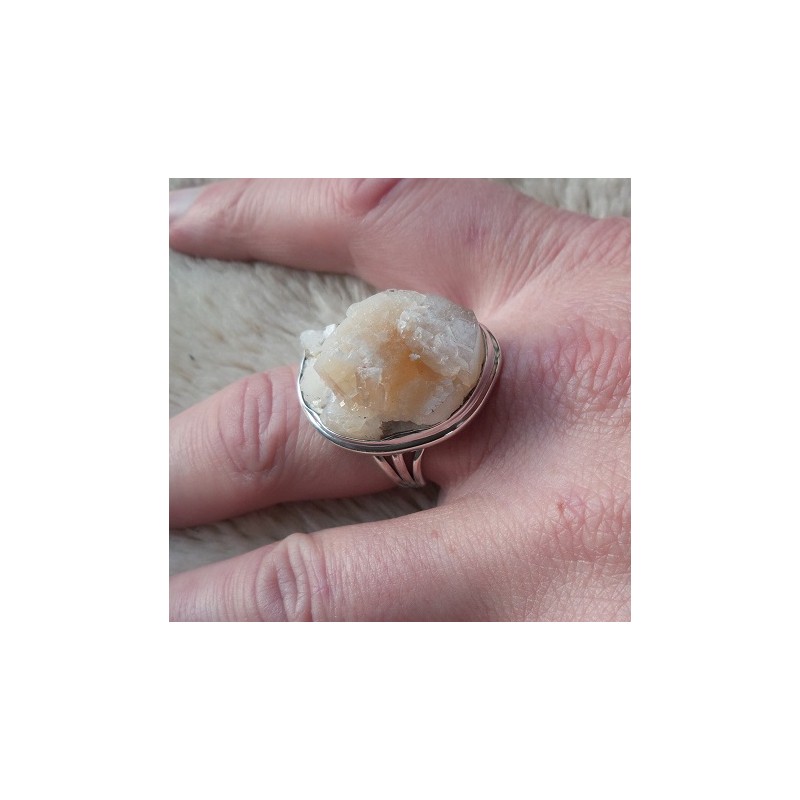 Zilveren ring gezet met Apophyliet ring maat 18.5 mm