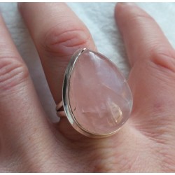Zilveren ring met grote cabochon druppelvorm Rozenkwarts 18.5 mm
