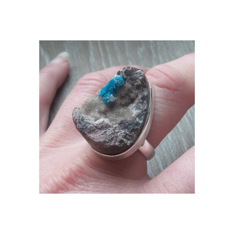 Zilveren ring gezet met druppelvorm Cavansiet maat 18.5 mm