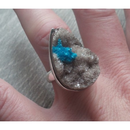 Zilveren ring gezet met druppelvorm Cavansiet maat 17.5 mm