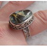 Zilveren ring met Boulder Opaal gezet in bewerkte setting 19 mm