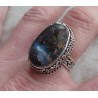 Zilveren ring met Boulder Opaal in bewerkte setting 18 mm.