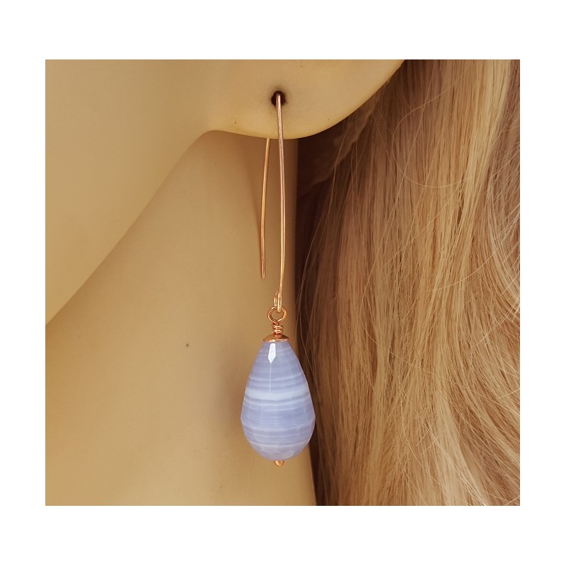Rosé vergulde oorbellen met blauw Lace Agaat briolet