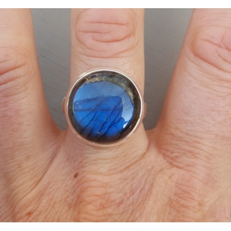 Zilveren ring gezet met ronde Labradoriet 19 mm
