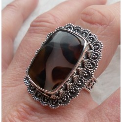 Zilveren ring met Montana Agaat in bewerkte setting 19 mm