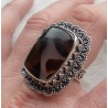 Zilveren ring met Montana Agaat in bewerkte setting 19 mm