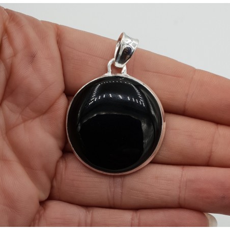 Zilveren hanger met ronde cabochon zwarte Onyx