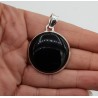Zilveren hanger met ronde cabochon zwarte Onyx