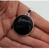 Zilveren hanger met ronde cabochon zwarte Onyx