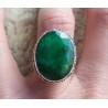Zilveren ring met Emerald gezet in bewerkte setting 17.3 mm