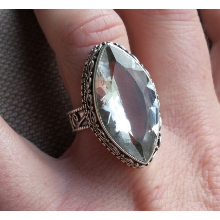 Zilveren ring gezet met marquise wit Topaas bewerkte setting 18