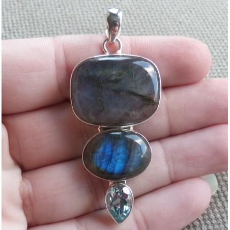 Zilveren hanger gezet met Labradoriet en blauw Topaas