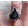 Zilveren ring druppelvorm Dendriet Opaal bewerkte setting 17.3 m