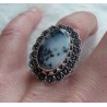 Zilveren ring Dendriet Opaal bewerkte kop en band 17 mm