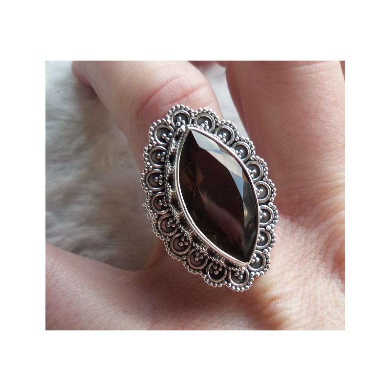 Zilveren ring marquise Smokey Topaas bewerkte kop en band 17.5 m