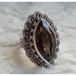 Zilveren ring marquise Smokey Topaas bewerkte kop en band 17.5 m