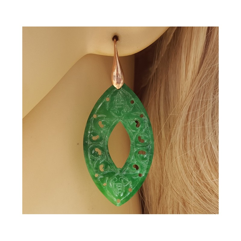 Oorbellen met marquise uitgesneden groene Jade