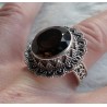 Zilveren ring ronde Smokey Topaas bewerkte kop en band 18.5 mm