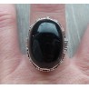Zilveren ring cabochon Onyx in bewerkte setting 19 mm