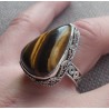 Zilveren ring druppelvorm Tijgeroog in bewerkte setting 17.7 mm