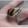 Zilveren ring druppelvorm Tijgeroog in bewerkte setting 17.7 mm