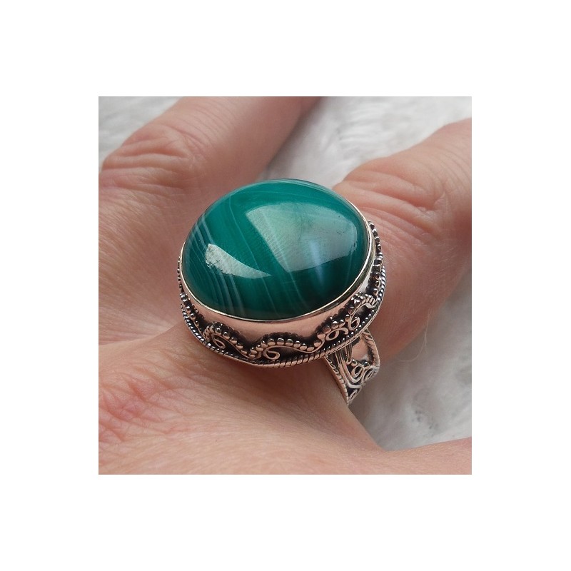 Zilveren ring ronde groene Botswana Agaat bewerkte setting 18 mm