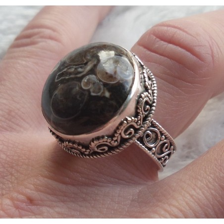 Zilveren ring ronde Turitella Agaat in bewerkte setting 17.5 mm