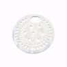 Hanger set met ronde witte uitgesneden schelp