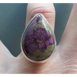 Zilveren ring met druppelvorm Varisciet in Purpuriet 18 mm